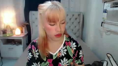 Snapshot of temptress_hot_dea chatting on 01/24/25, 07:08 Dea online show from 01/24/25, 07:08