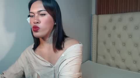 Snapshot of temptress_hot_dea chatting on 09/26/25, 11:25 Dea online show from 09/26/25, 11:25