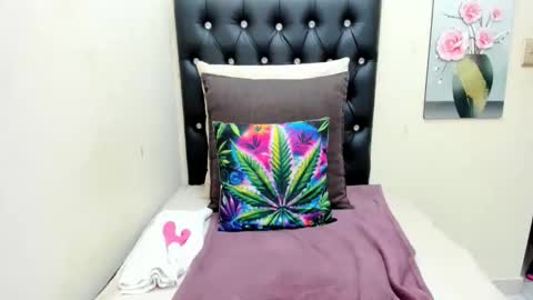 temptressqeen online show from 10/30/25, 05:46