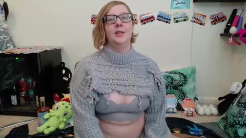 Pixie and Tentacle Overlord online show from 01/07/26, 07:16