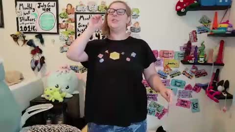 Pixie and Tentacle Overlord online show from 07/17/26, 10:14