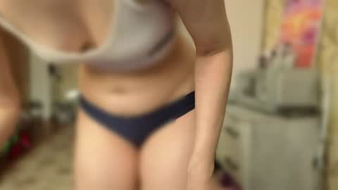 Snapshot of tender__ada chatting on 07/26/26, 10:00 Ada online show from 07/26/26, 10:00