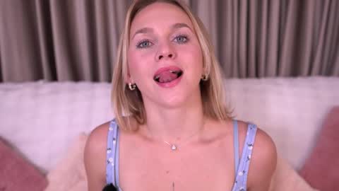 Ellis online show from 12/22/25, 06:16