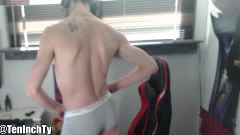 Ty online show from 11/25/25, 06:19