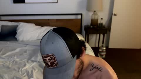 Snapshot of tennman6086 chatting on 02/04/25, 02:07 Tennman online show from 02/04/25, 02:07