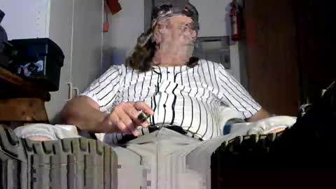 Tennredneck online show from 05/09/26, 01:33