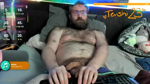 Snapshot of tenshi23 chatting on 04/18/26, 05:22 Matt online show from 04/18/26, 05:22