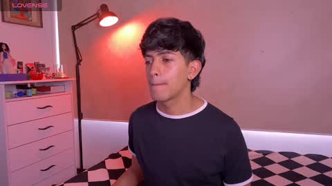 teo brown Independent model online show from 09/16/25, 09:27