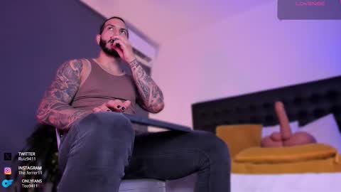 Snapshot of teoferrer chatting on 10/12/25, 07:57 Teo Ferrer online show from 10/12/25, 07:57