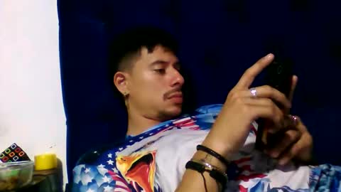 teoyes_ online show from 12/21/25, 09:22