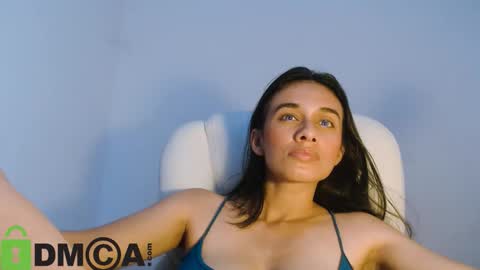 Lisa online show from 12/18/25, 09:43