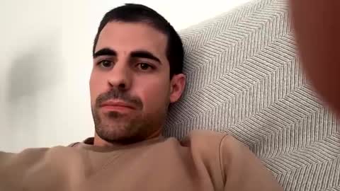Snapshot of tereee12 chatting on 04/11/26, 02:32 Luis online show from 04/11/26, 02:32