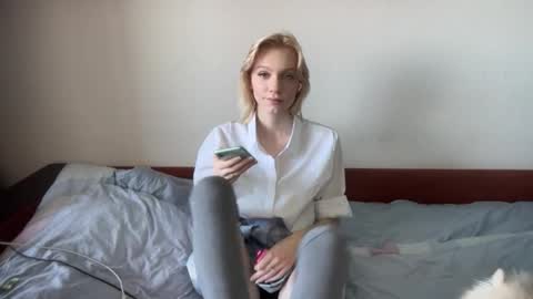 Anna online show from 02/19/26, 05:03