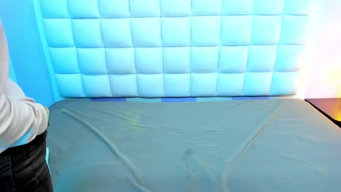 Teresa online show from 12/21/24, 02:15