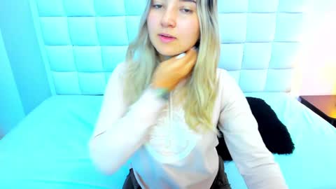 Teresa online show from 12/21/24, 05:18