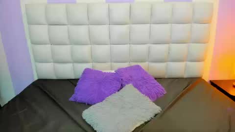 Teresa online show from 09/19/25, 01:56