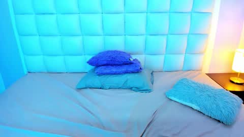 Teresa online show from 11/15/25, 03:04