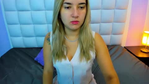 Teresa online show from 11/22/25, 12:26