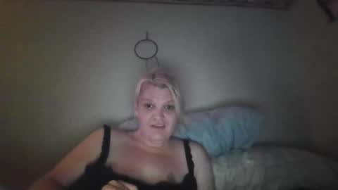 Snapshot of ternitupythb chatting on 05/05/26, 11:18 RipnNdipn online show from 05/05/26, 11:18