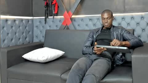 terranze_z online show from 10/01/25, 08:15