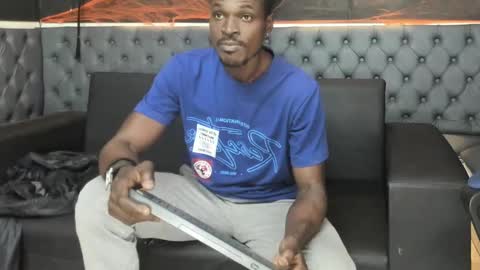 terranze_z online show from 10/20/25, 07:25