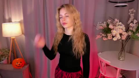 Snapshot of terrysimp chatting on 10/25/25, 01:51 Maya online show from 10/25/25, 01:51