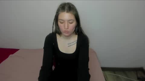 Snapshot of tesa_cute chatting on 04/29/26, 02:15 tesa online show from 04/29/26, 02:15