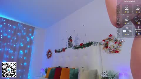 Snapshot of tesalune chatting on 01/08/25, 05:05 Tessa online show from 01/08/25, 05:05