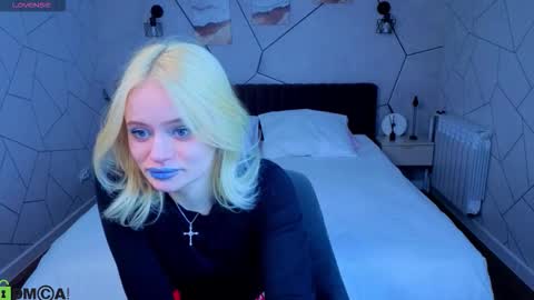 Snapshot of tessa_ashe chatting on 03/09/26, 09:02 Tessa online show from 03/09/26, 09:02