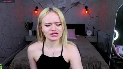 Snapshot of tessa_ashe chatting on 04/03/26, 09:18 Tessa online show from 04/03/26, 09:18