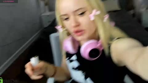 Snapshot of tessa_ashe chatting on 04/15/26, 09:16 Tessa online show from 04/15/26, 09:16