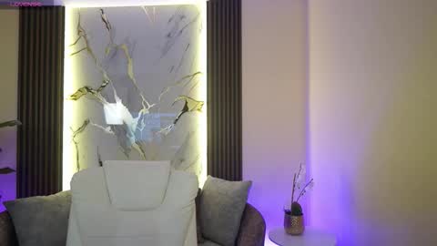 Tessa Fox online show from 12/18/25, 12:11