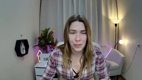 Snapshot of tessadaybreak chatting on 05/20/26, 07:03 tessadaybreak online show from 05/20/26, 07:03
