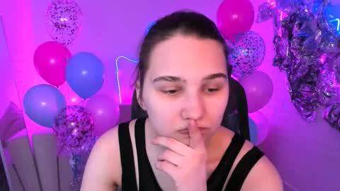 Tessa online show from 02/04/26, 09:04