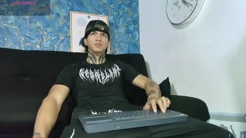 Snapshot of tessarion_black chatting on 07/14/26, 04:28 Tessarion online show from 07/14/26, 04:28
