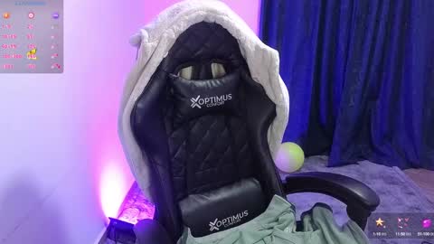 Snapshot of tessawhisnton chatting on 01/17/25, 09:06 Tessy online show from 01/17/25, 09:06