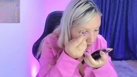 Snapshot of tessawhisnton chatting on 02/07/25, 01:36 Tessy online show from 02/07/25, 01:36