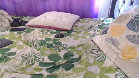 tessa y leo online show from 01/22/25, 08:06