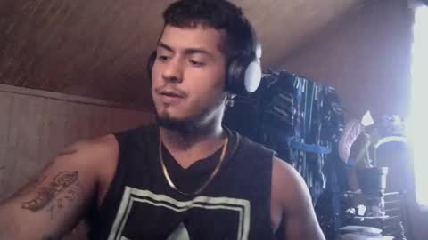 Snapshot of testotease chatting on 12/16/24, 08:58 Milo online show from 12/16/24, 08:58