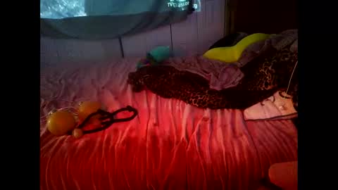 Snapshot of tetherbelle chatting on 01/07/26, 11:18 tetherbelle online show from 01/07/26, 11:18