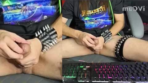 tetsuo343434 online show from 10/21/25, 11:16