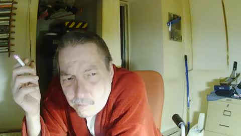 Snapshot of tetuo2 chatting on 02/24/25, 05:43 tetuo2 online show from 02/24/25, 05:43