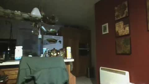 Snapshot of tetuo2 chatting on 11/01/25, 02:46 tetuo2 online show from 11/01/25, 02:46