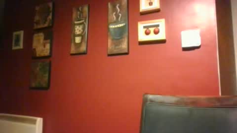 Snapshot of tetuo2 chatting on 11/21/25, 03:05 tetuo2 online show from 11/21/25, 03:05