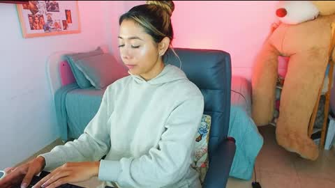 Snapshot of texas_curvykitten chatting on 04/12/26, 09:47 texas_curvykitten online show from 04/12/26, 09:47