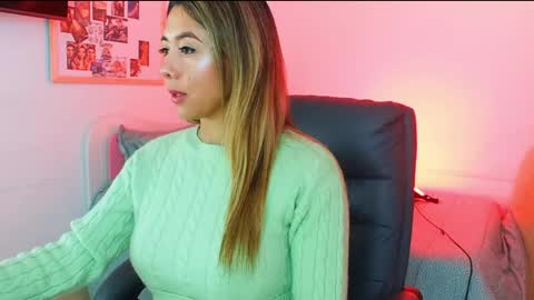 Snapshot of texas_curvykitten chatting on 04/26/26, 09:29 texas_curvykitten online show from 04/26/26, 09:29