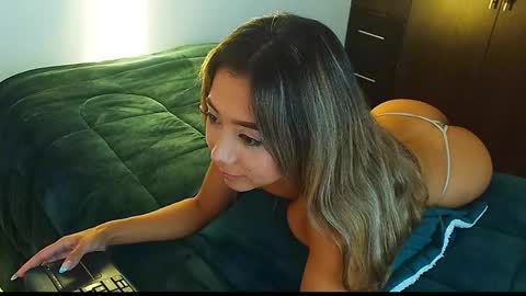 texas_curvykitten online show from 05/23/26, 09:24