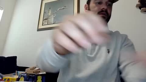 Snapshot of texasfried chatting on 12/17/25, 08:48 MauiMinded808 online show from 12/17/25, 08:48