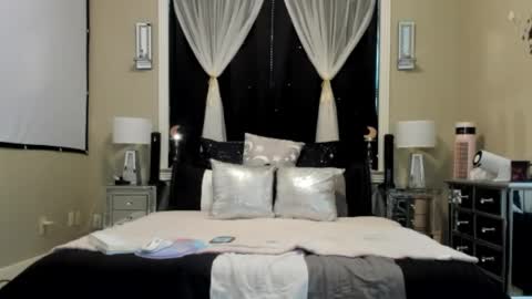 Snapshot of texaspeach69 chatting on 04/19/26, 06:43 peachy online show from 04/19/26, 06:43