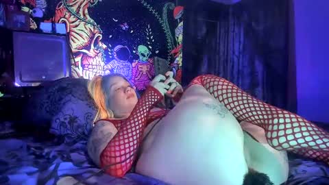 Snapshot of texaspregogrllll chatting on 11/07/25, 11:27 TEXASGIRLLLL online show from 11/07/25, 11:27